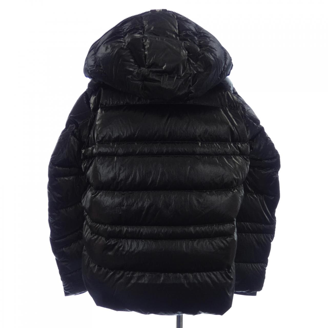 モンクレール MONCLER ダウンジャケット