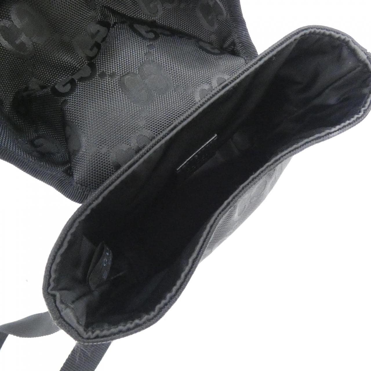 グッチ GUCCI OFF THE GRID 643858 H9HKN ショルダーバッグ