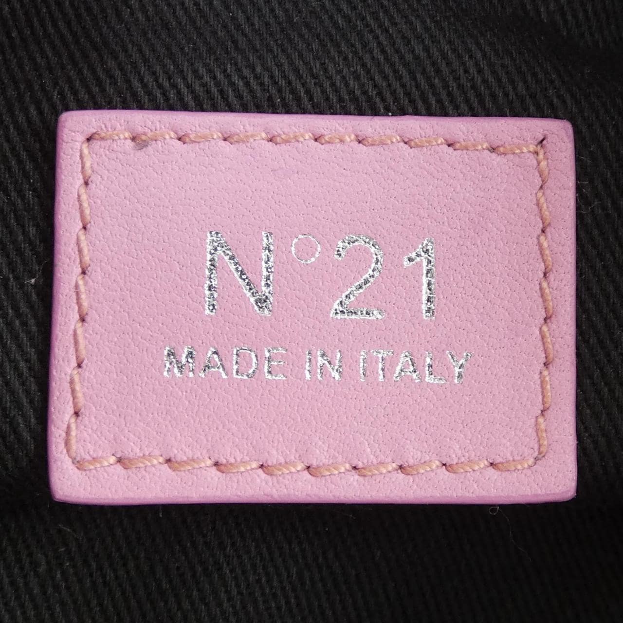 ヌメロヴェントゥーノ N°21 BAG