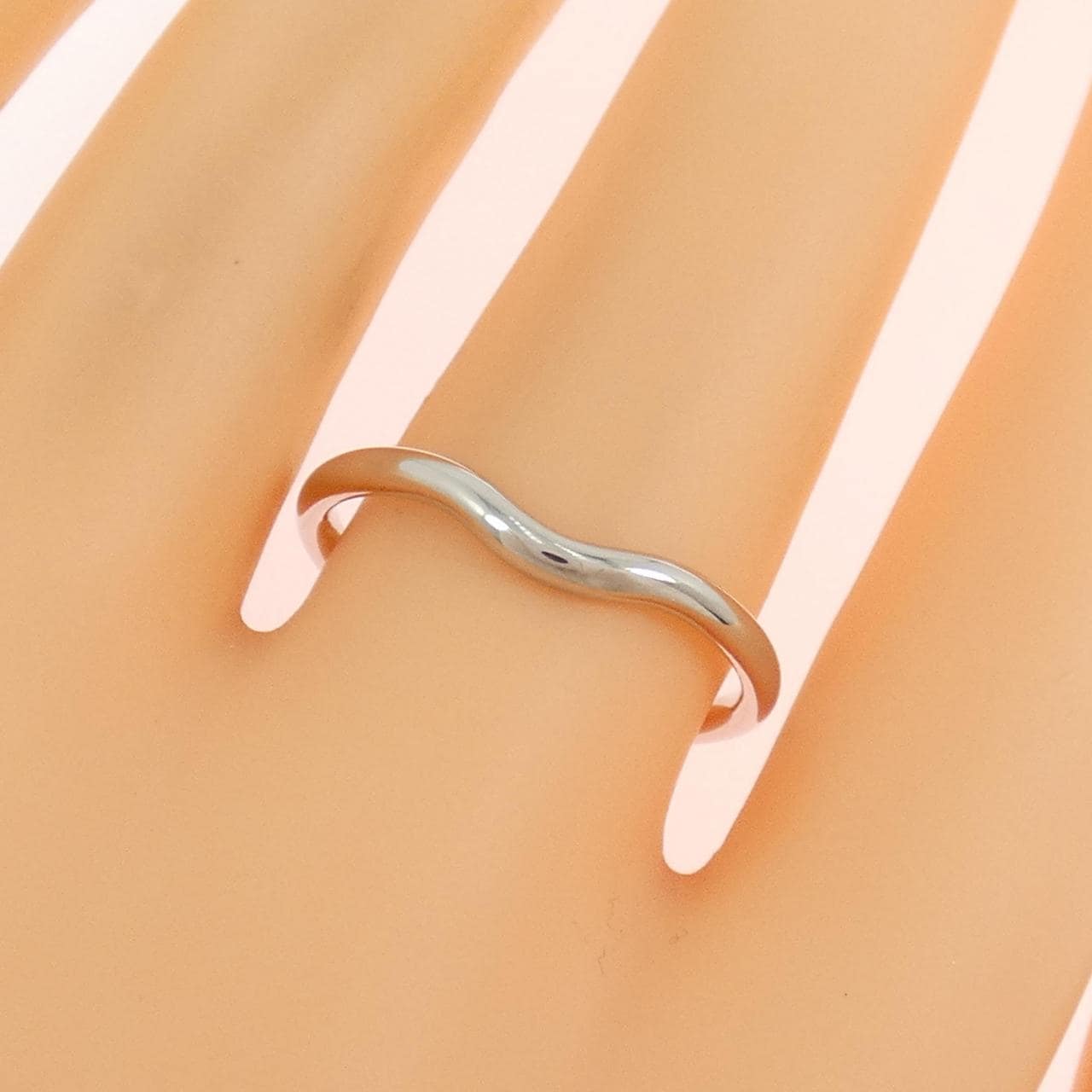 ティファニー カーブド リング