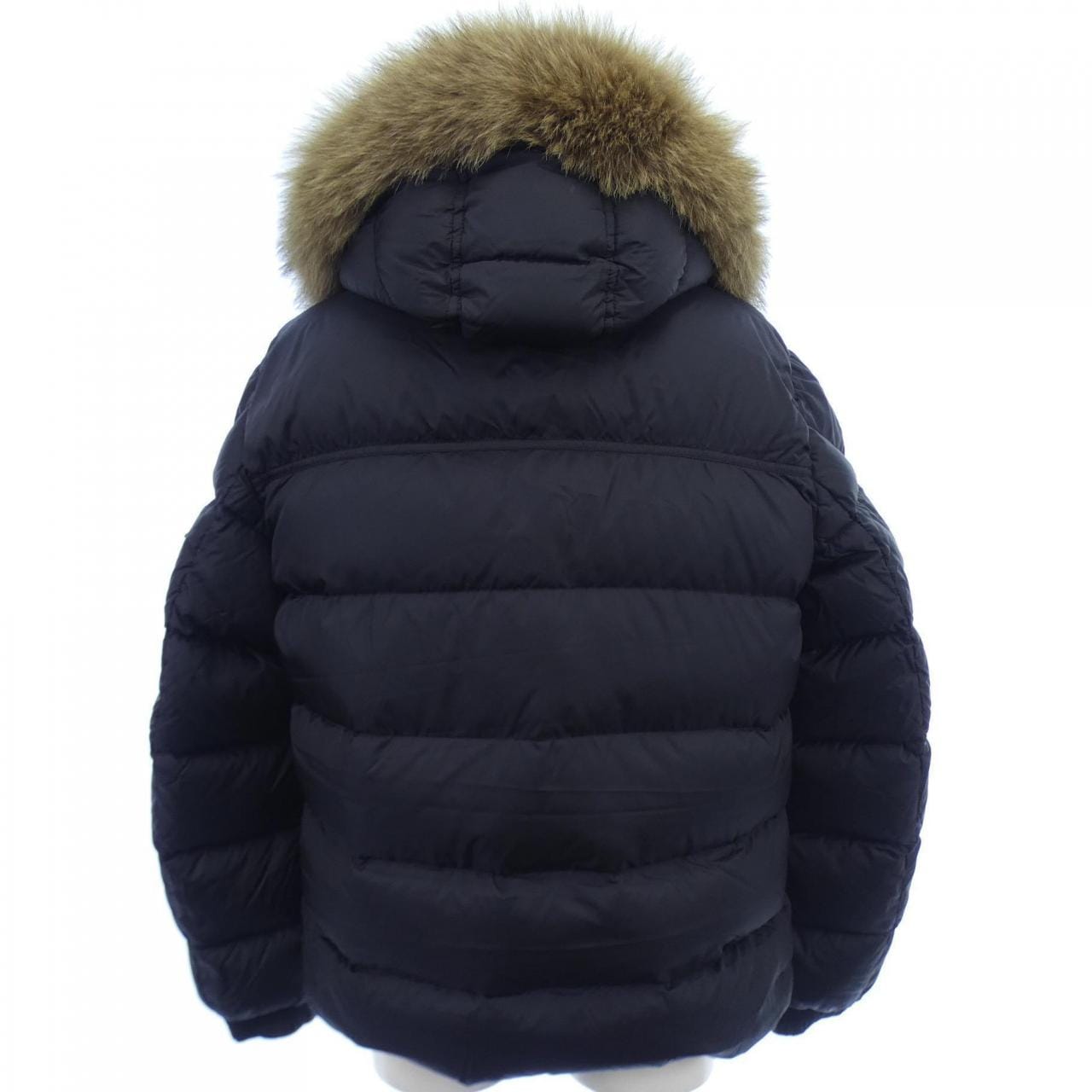 モンクレール MONCLER ダウンジャケット