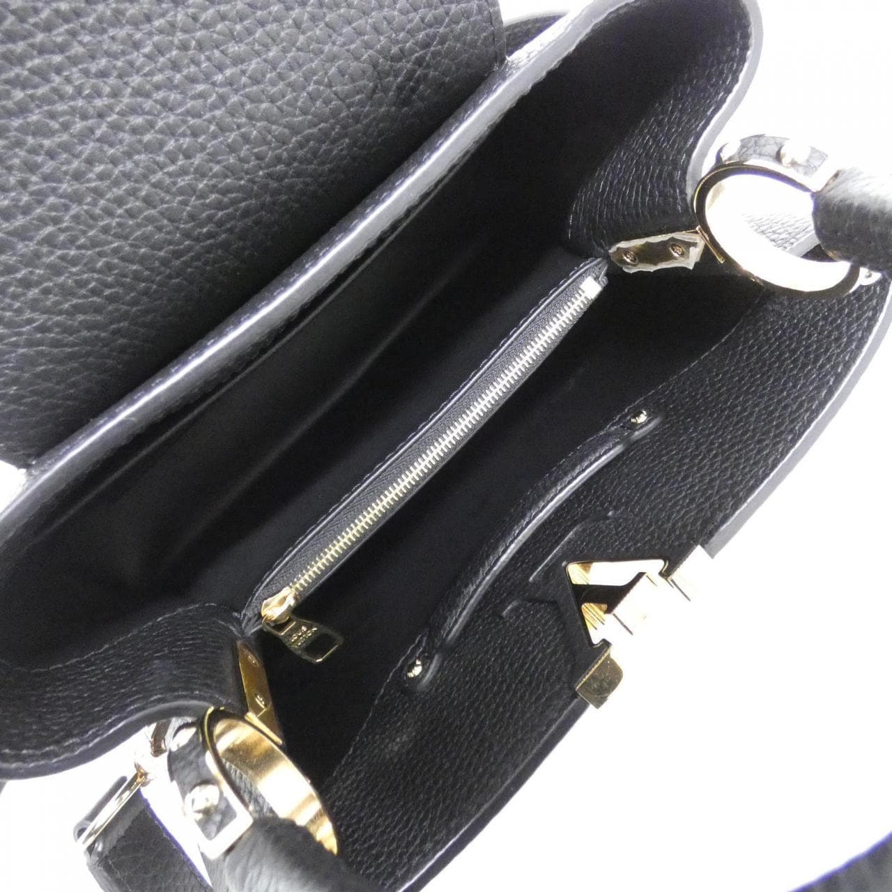 ルイヴィトン カプシーヌBB M24728 バッグ