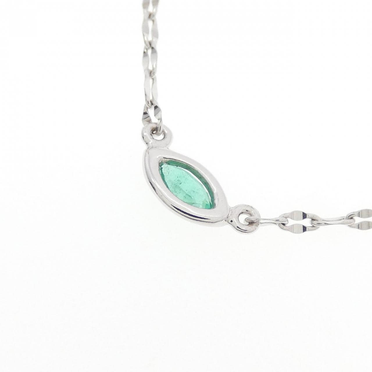 K18WG エメラルド ネックレス 0.05CT