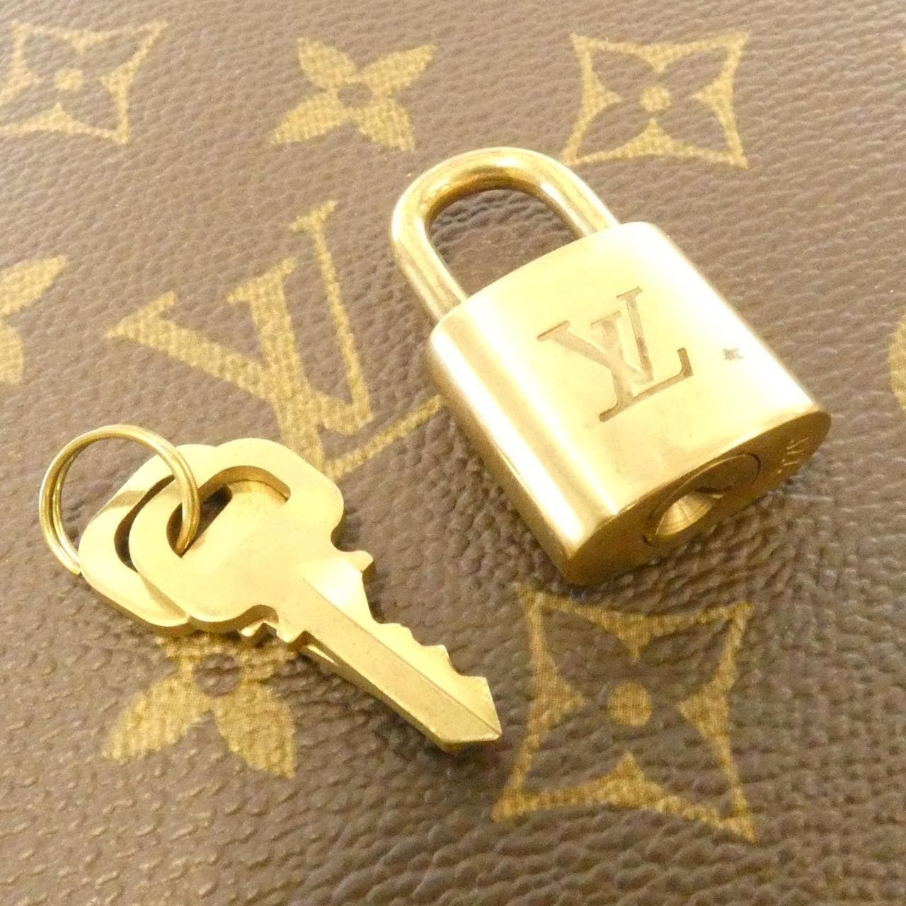 ルイヴィトン モノグラム アルマ PM M51130+J00142 バッグ