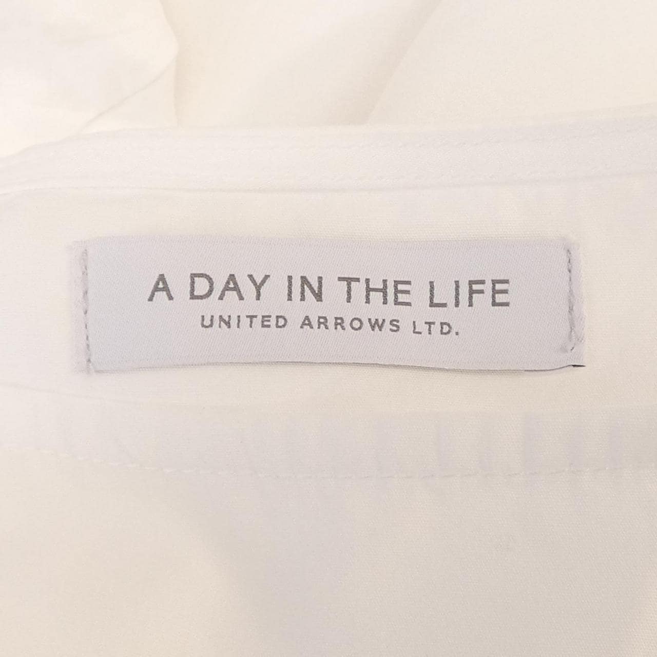 アデイインザライフ A DAY IN THE LIFE トップス