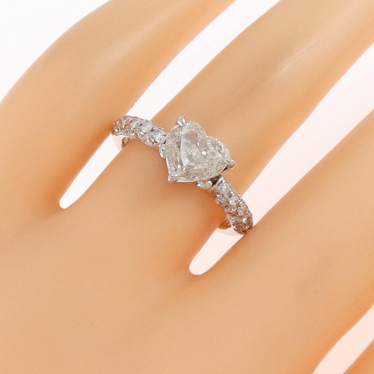 PT900 ハート ダイヤモンド リング 1.03CT