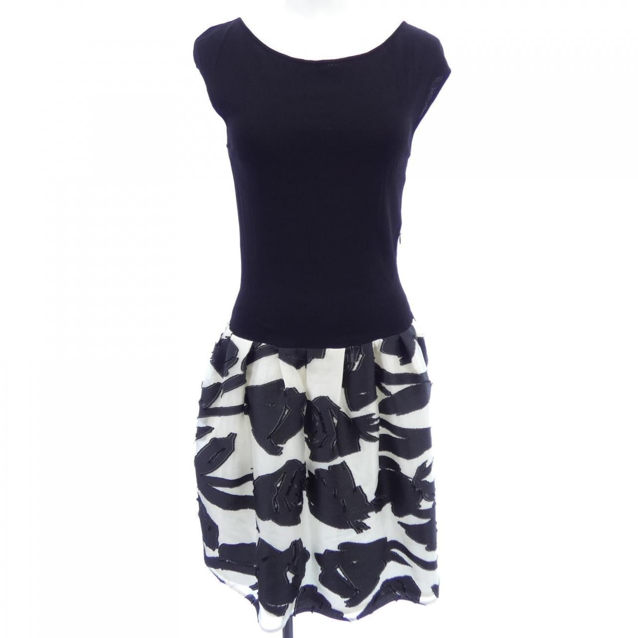 ブルマリン Blumarine ワンピース