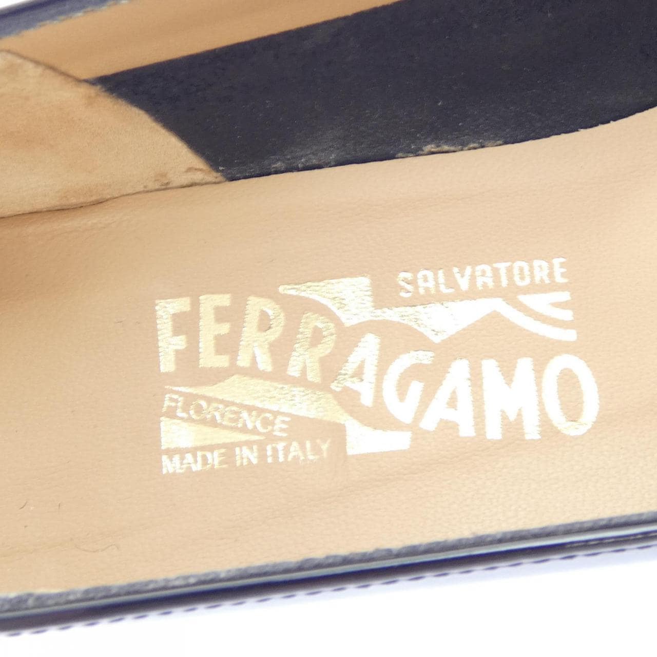 サルヴァトーレフェラガモ SALVATORE FERRAGAMO DB35019 パンプス