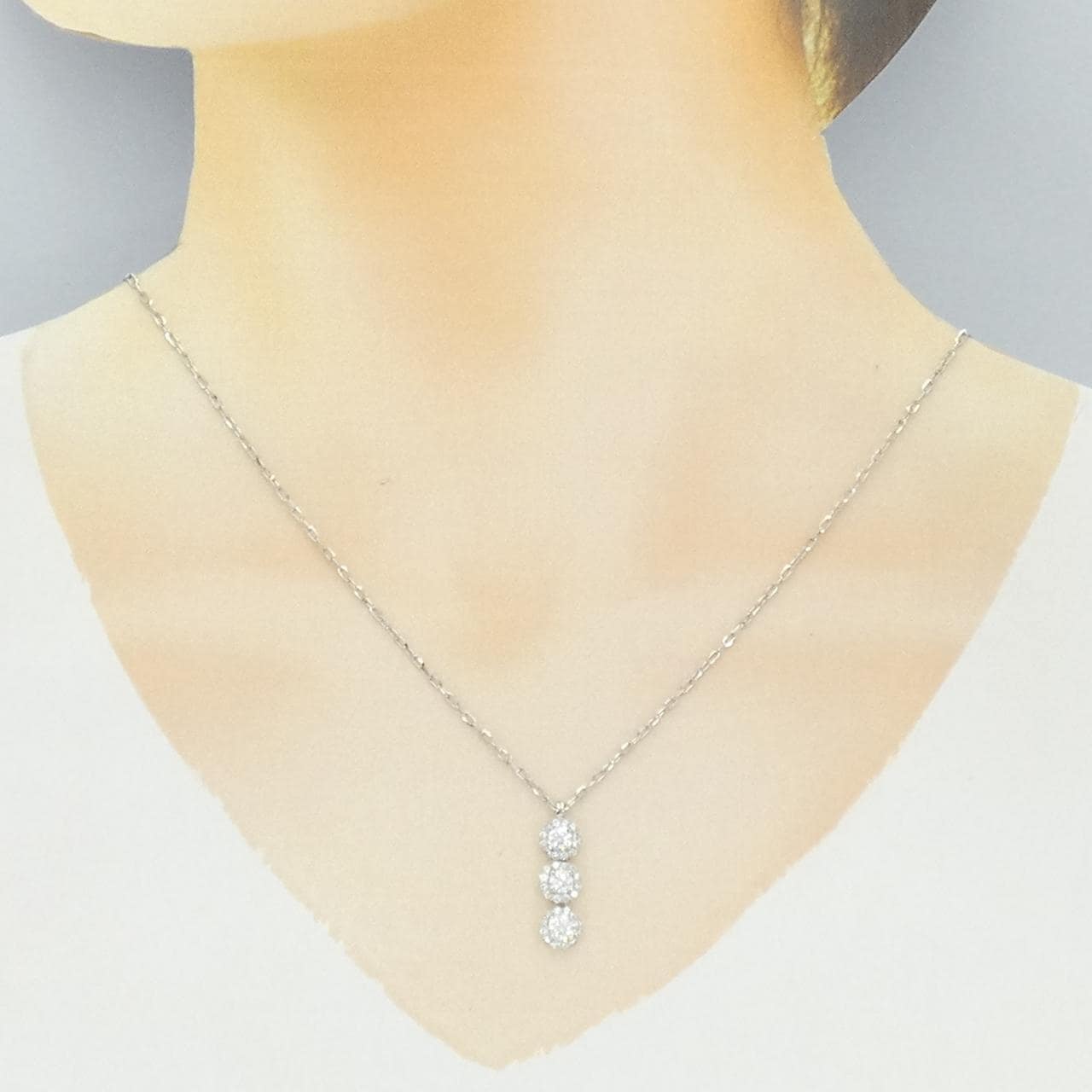 PT900/PT850 スリーストーン ダイヤモンド ネックレス 0.585CT