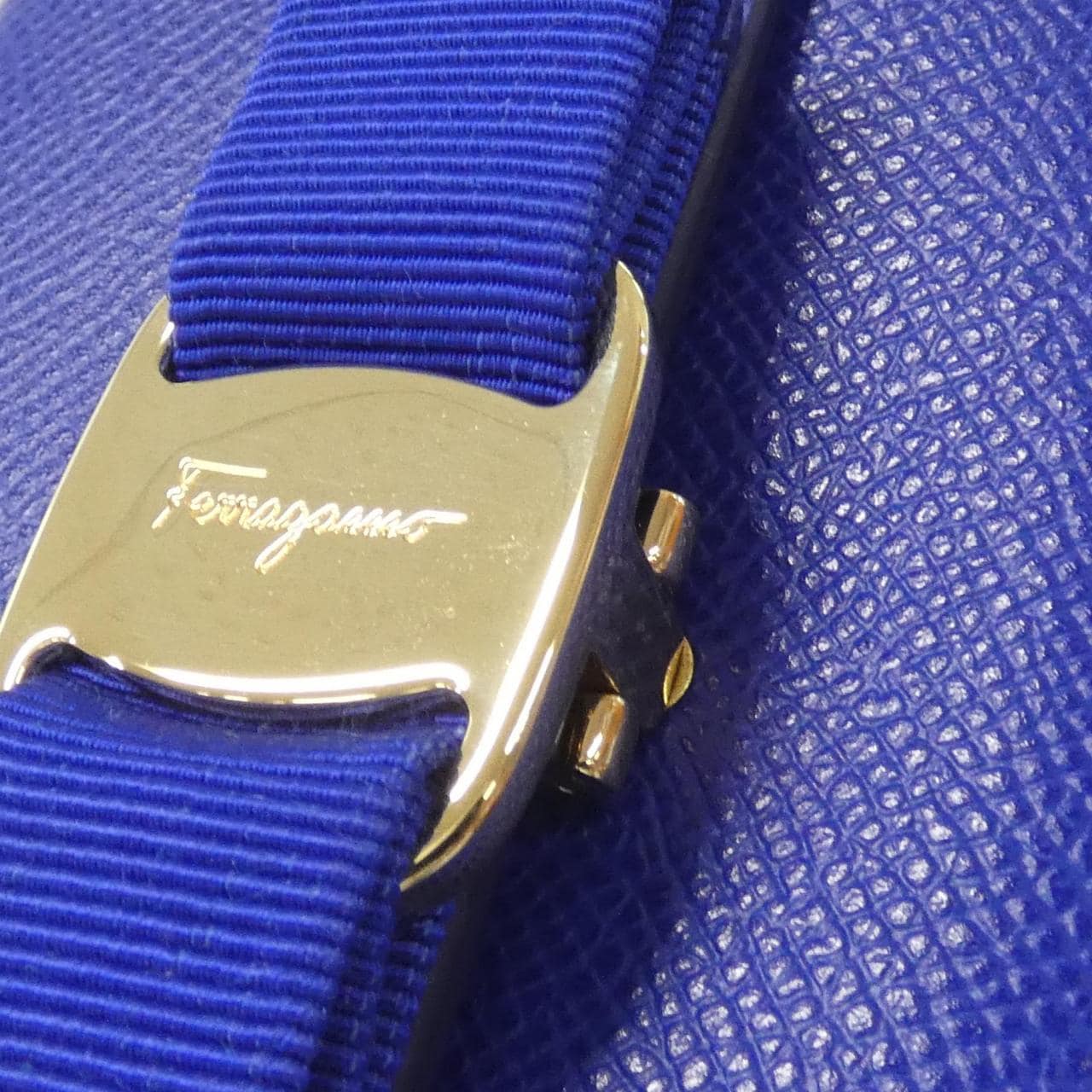 サルヴァトーレフェラガモ 22 A926 財布