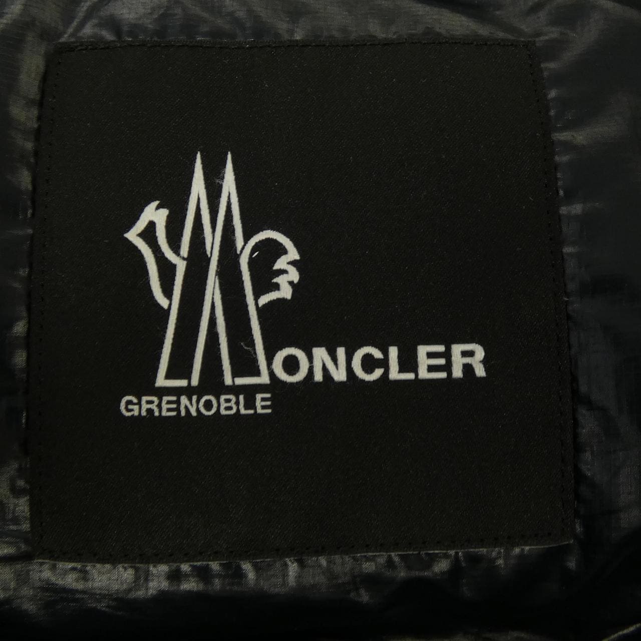 モンクレールグルノーブル MONCLER GRENOBLE ダウンジャケット