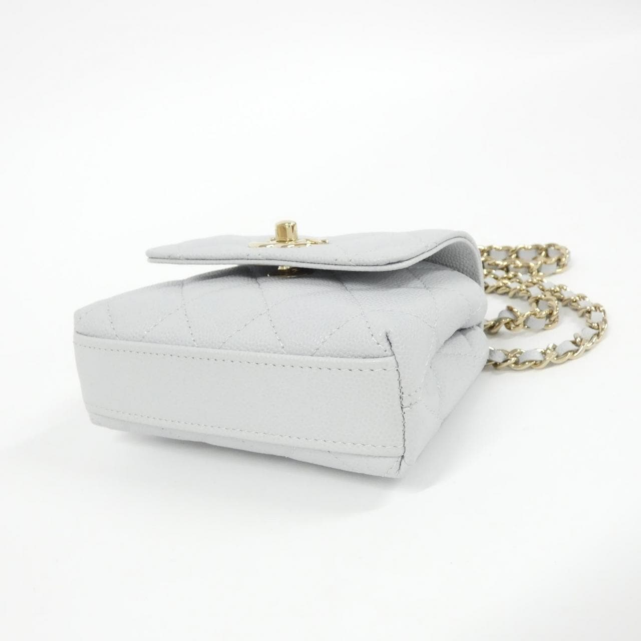 シャネル AP4245 チェーンクラッチ