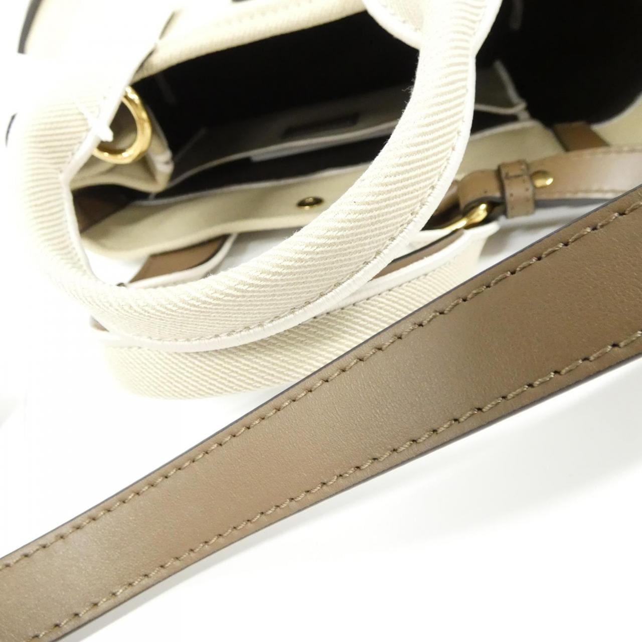 【新品】クロエ CHLOE CARRY SMALL CHC25SS911 O65 バッグ
