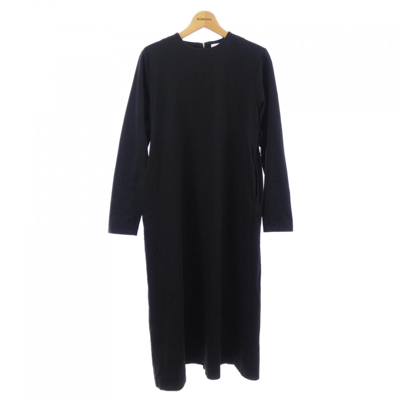 SYNE カットワンピース