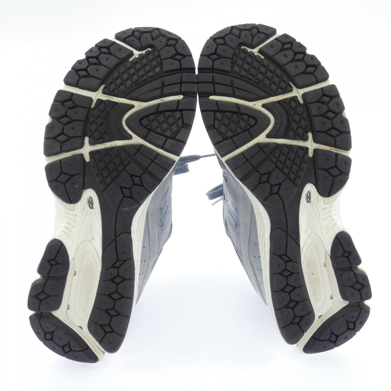 ニューバランス NEW BALANCE ML2002RR スニーカー