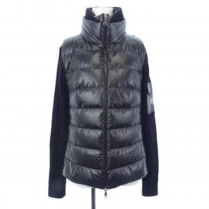 モンクレール MONCLER ダウンジャケット