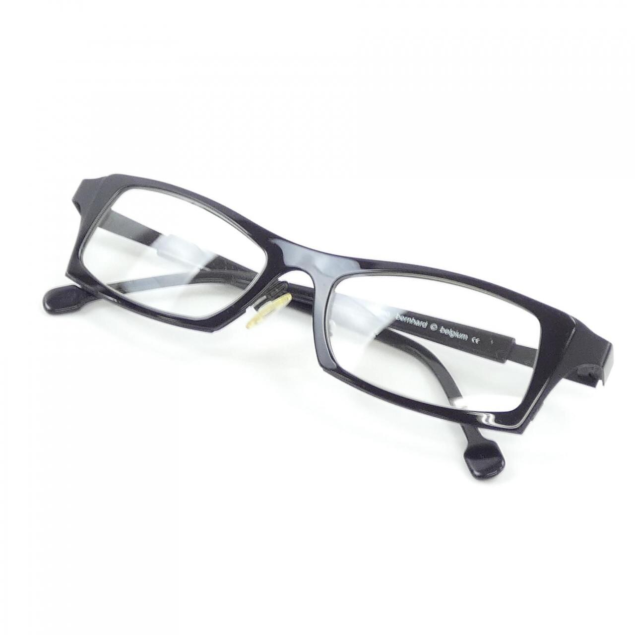THEO EYEWEAR