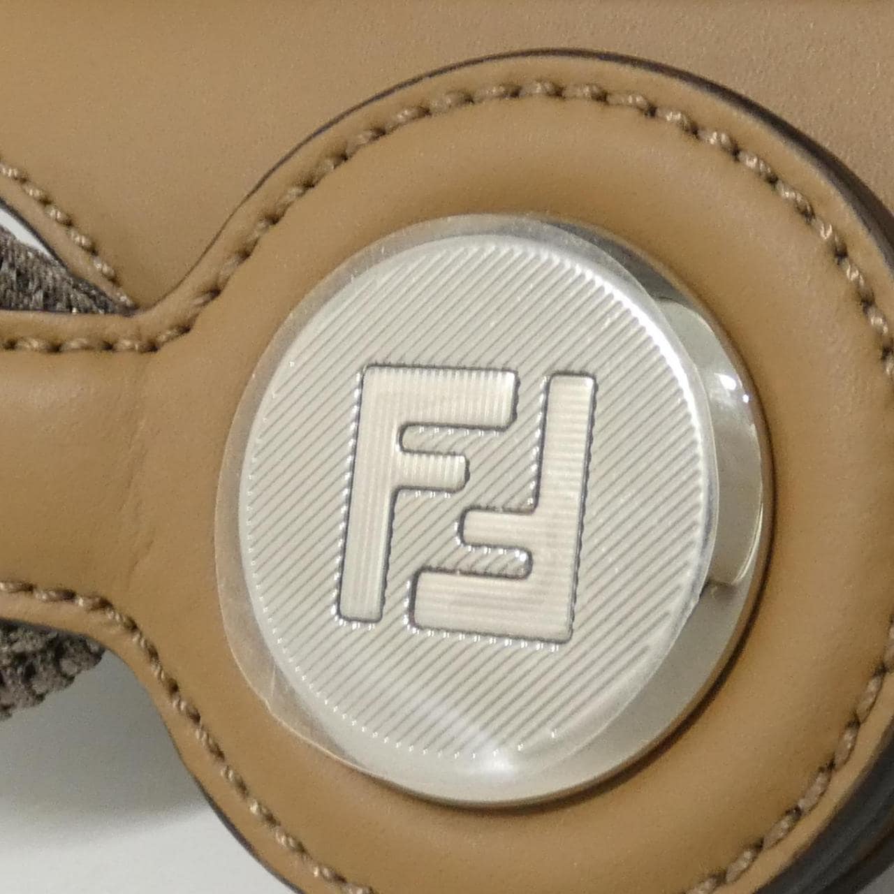 【新品】フェンディ 7VZ076 A9XS リュックサック