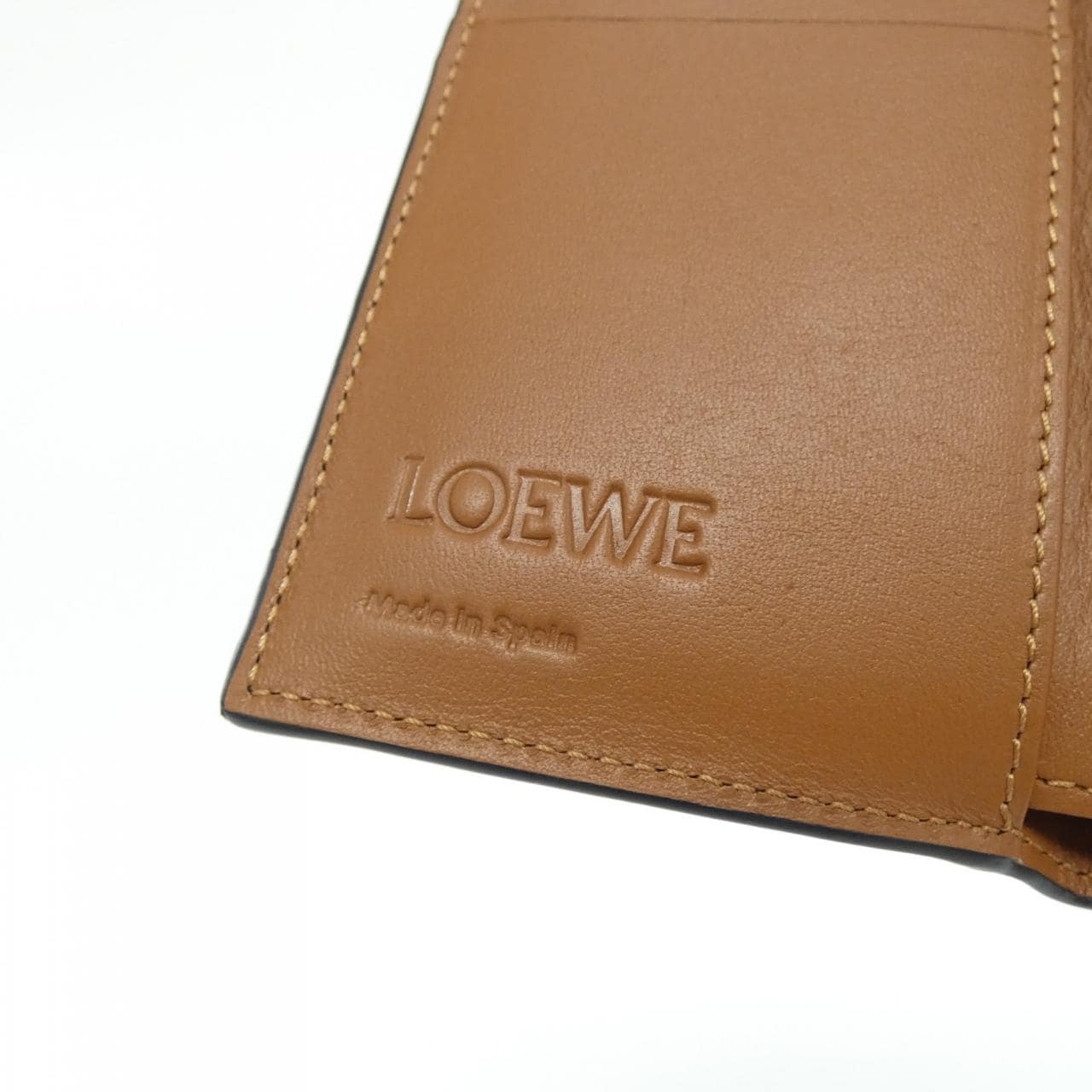 【新品】ロエベ アナグラム トライフォールド ウォレット C821TR2X08 財布