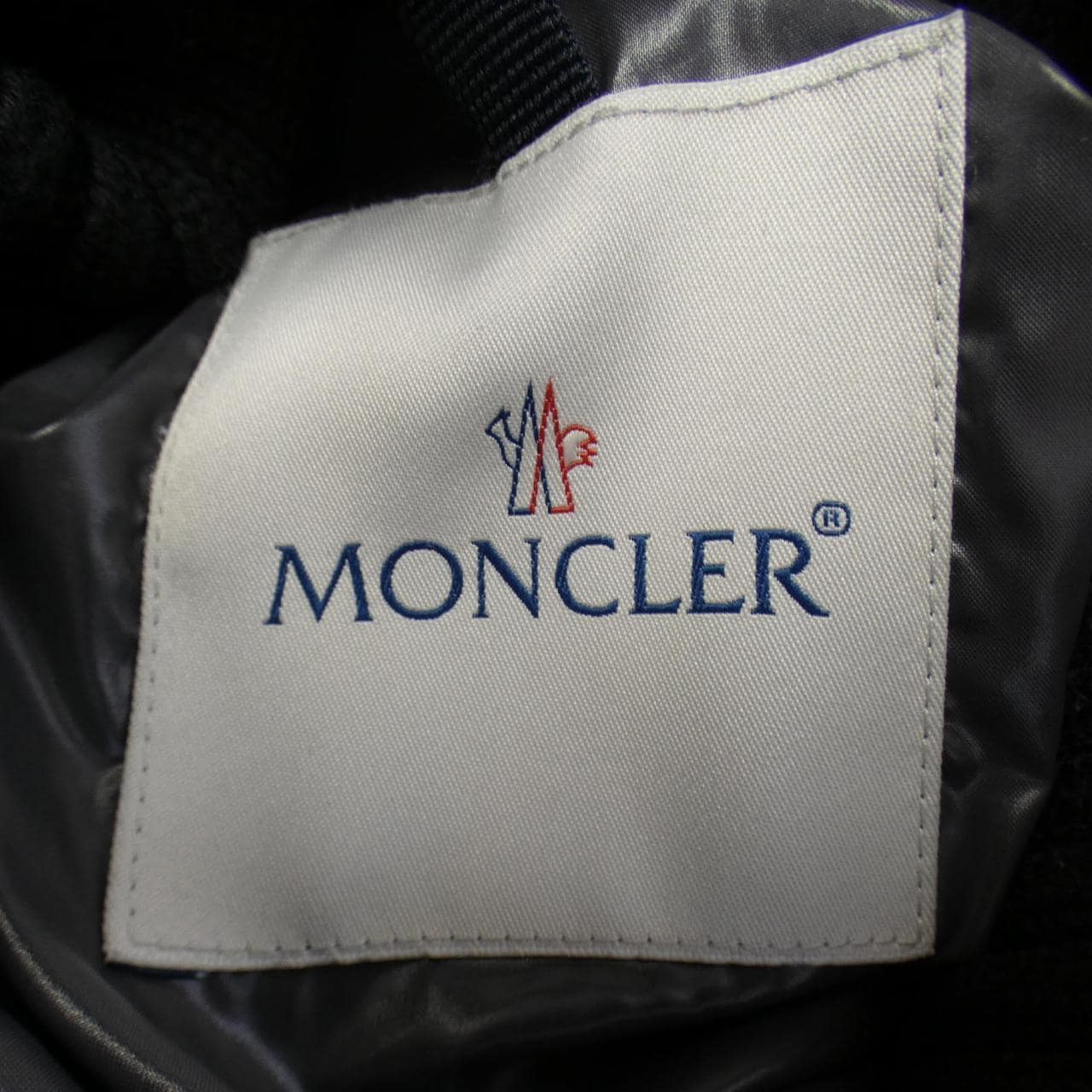 モンクレール MONCLER ダウンジャケット
