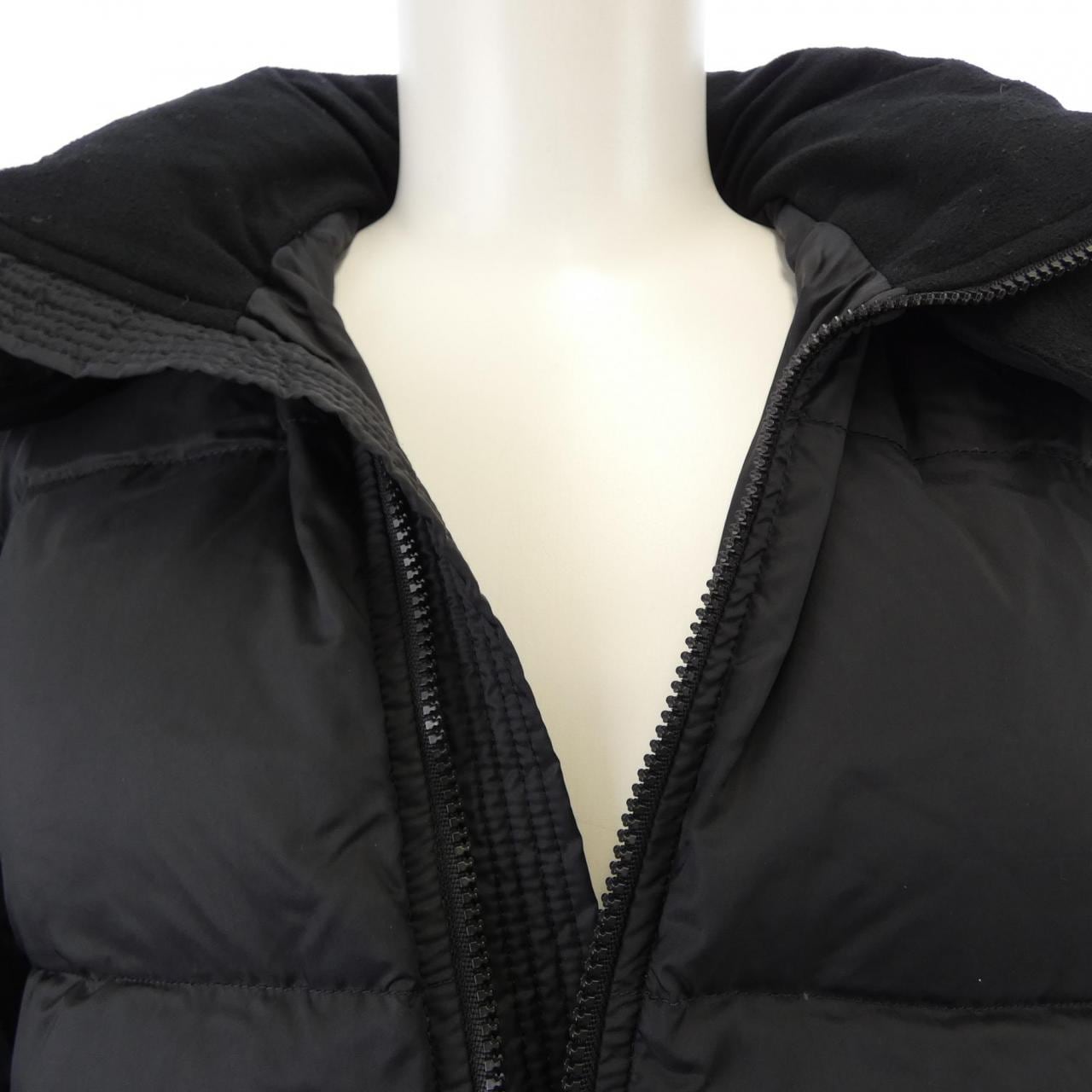 モンクレール MONCLER 41311/50 ダウンジャケット