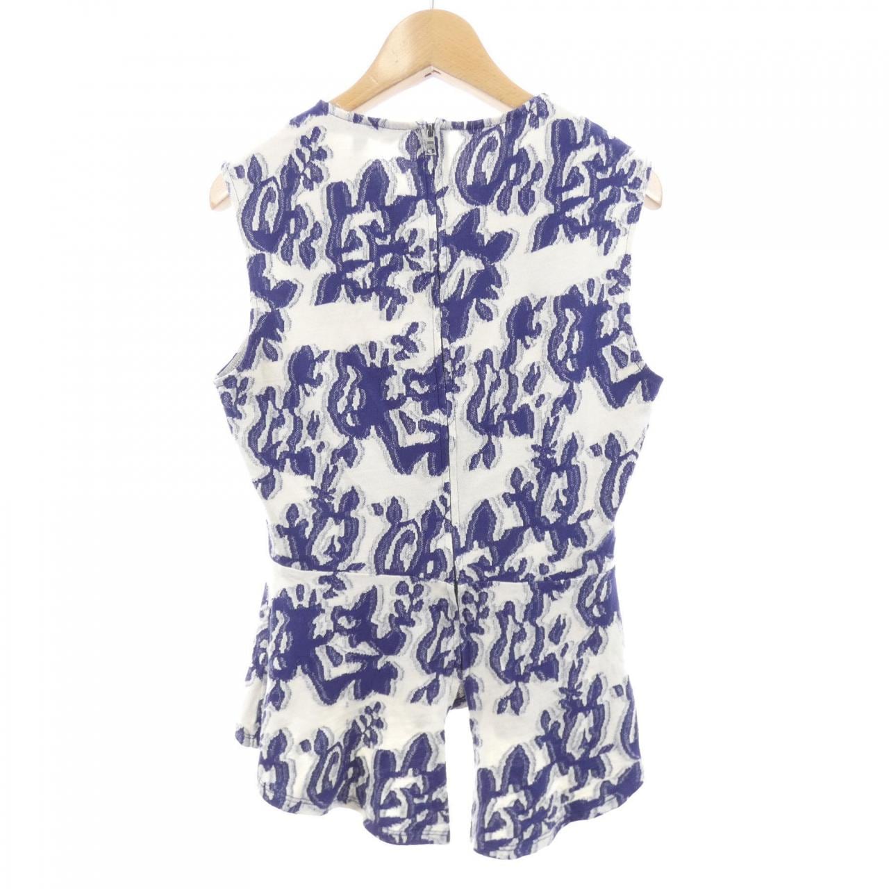 ビーシービージーマックスアズリア BCBGMAXAZRIA トップス