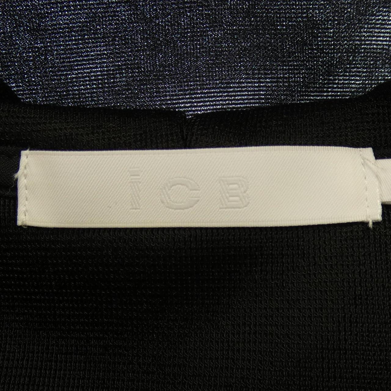 アイシービー ICB パーカー