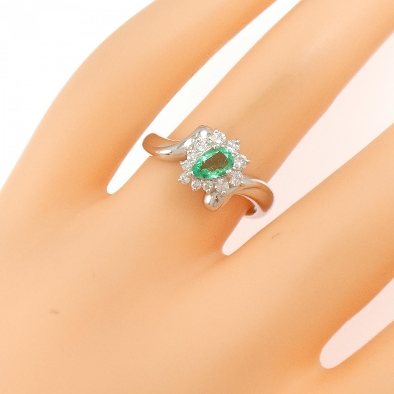 PT900 エメラルド リング 0.28CT