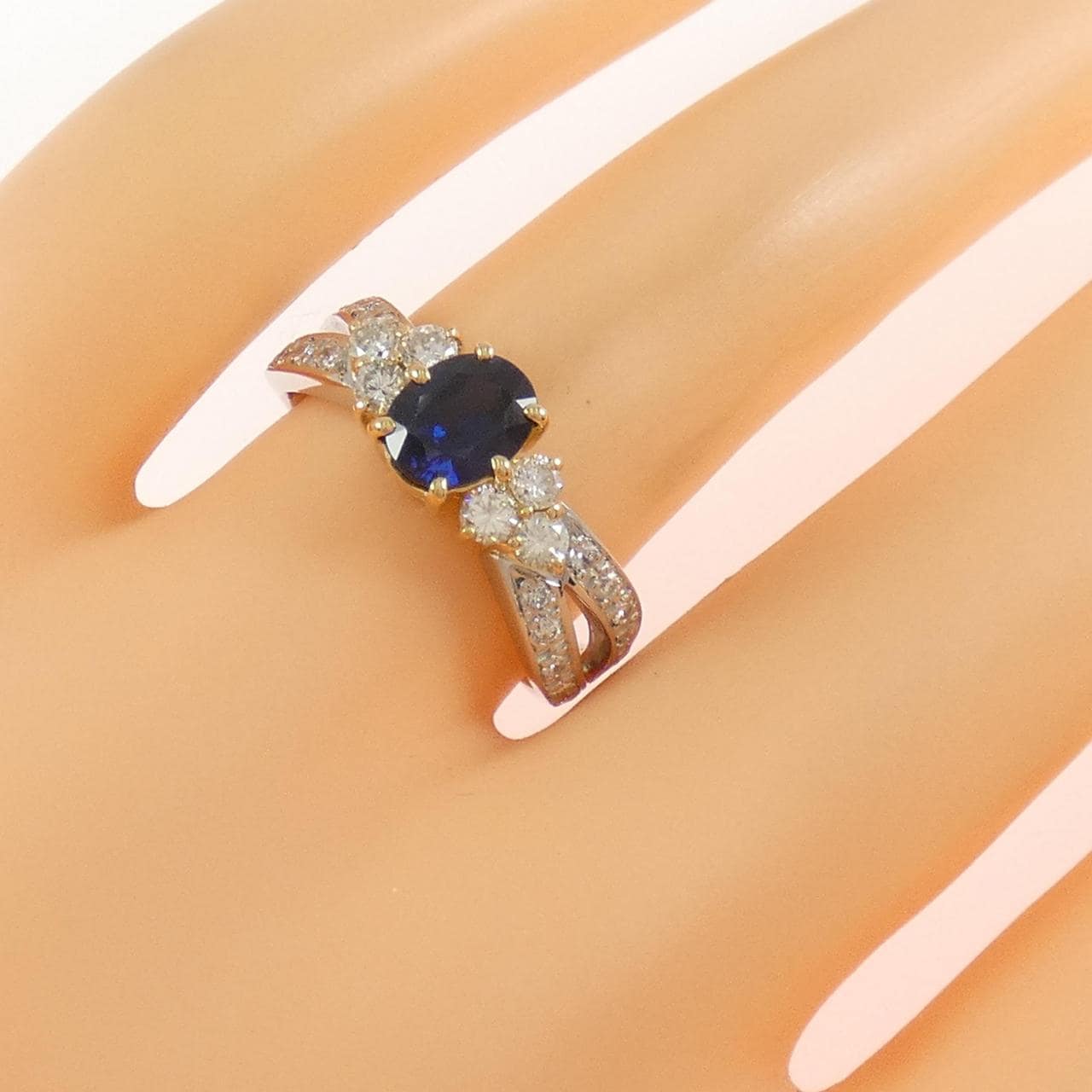 PT900/K18YG サファイヤ リング 0.92CT