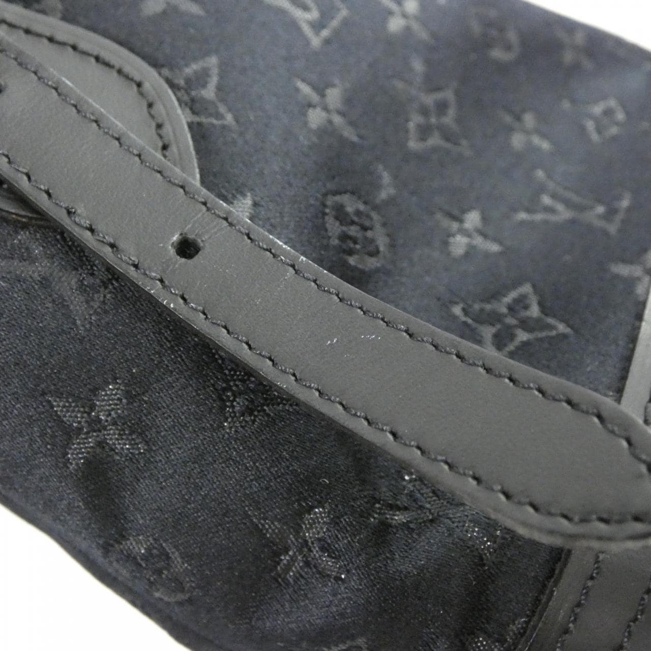 LOUIS VUITTON Monogram Satin 小水桶包 M92144