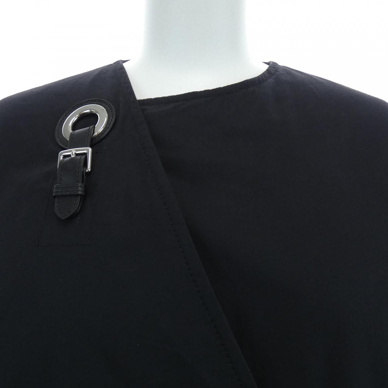 エルメス HERMES アイレットクラスプ 2E0106DJ コート