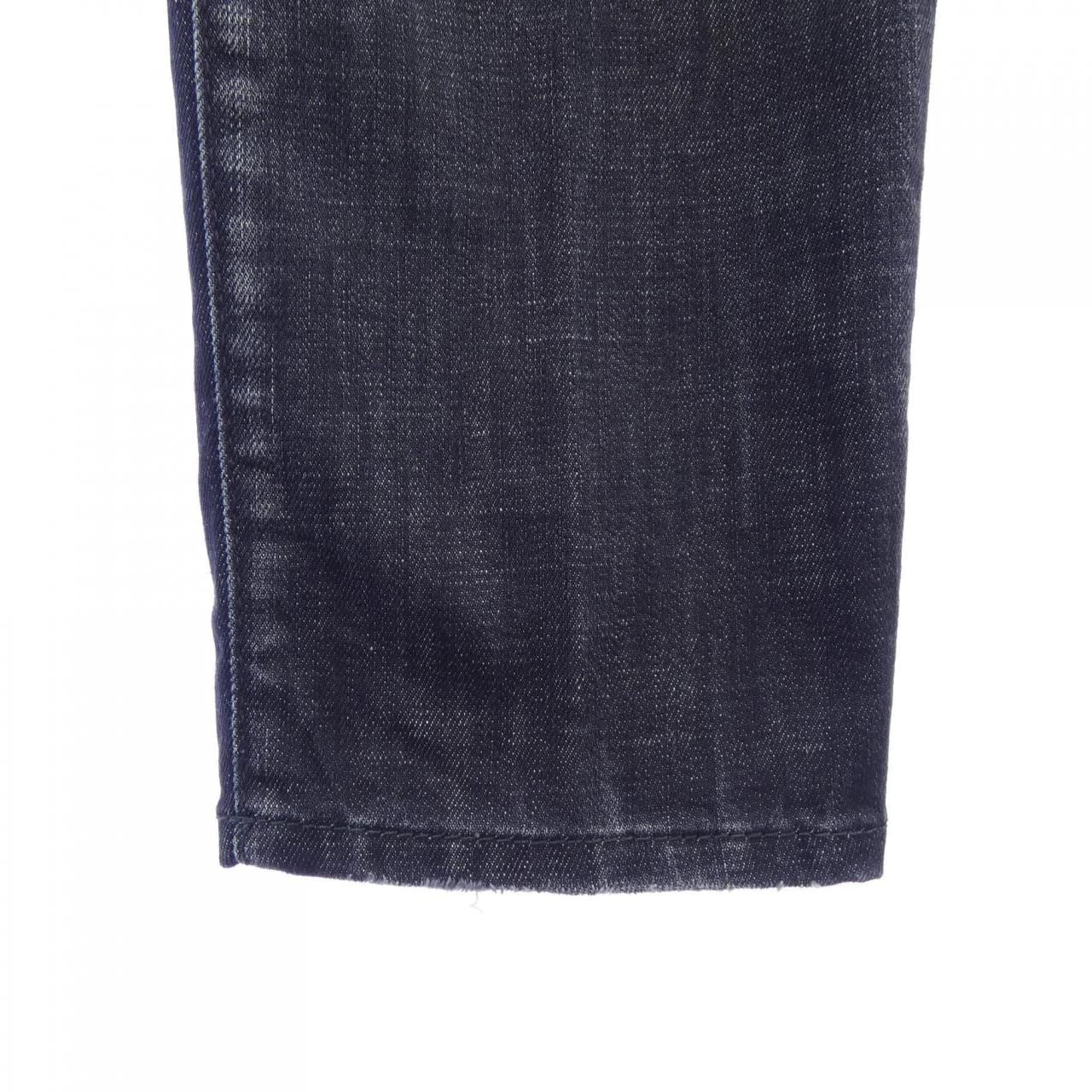 ディースクエアード DSQUARED2 S74LB1617 ジーンズ