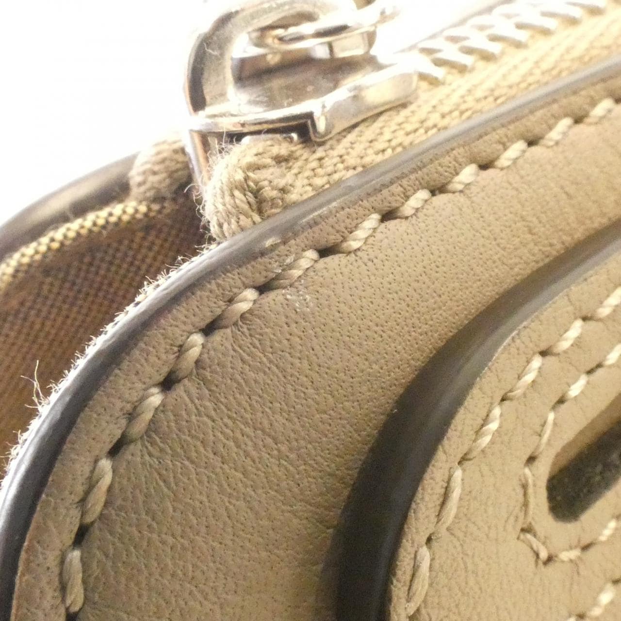 フェンディ バイ ザ ウェイ ミディアム 8BL146 1D5 バッグ