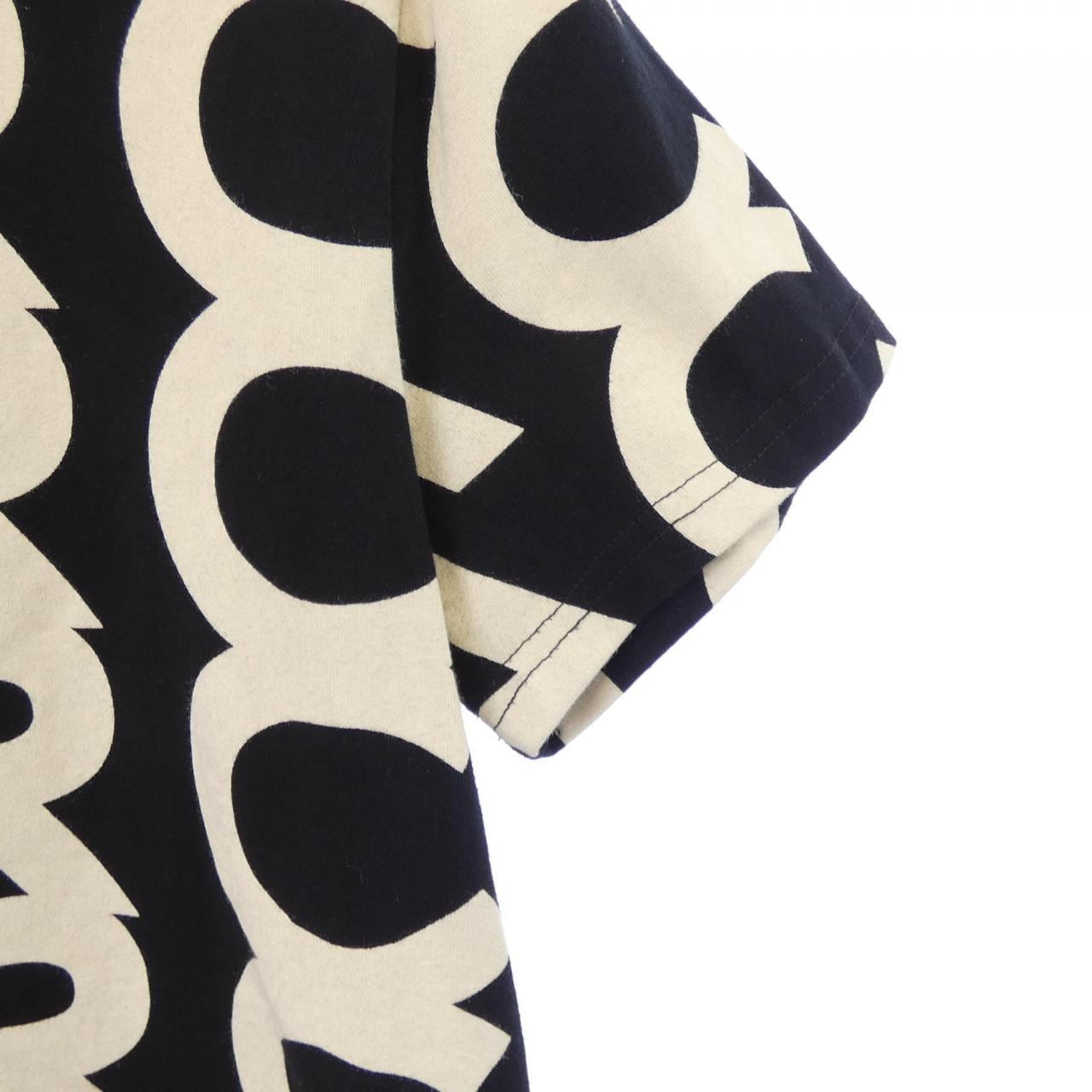 マークジェイコブス MARC JACOBS C605P02PF22 Tシャツ