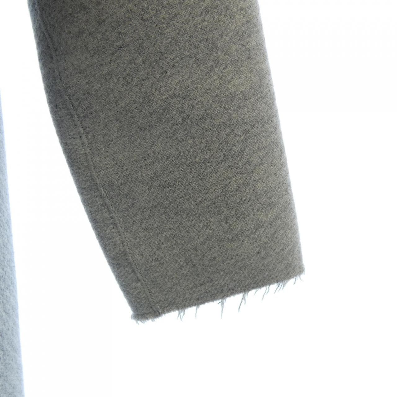 メゾンラビカイルー MAISON RABIH KAYROUZ コート