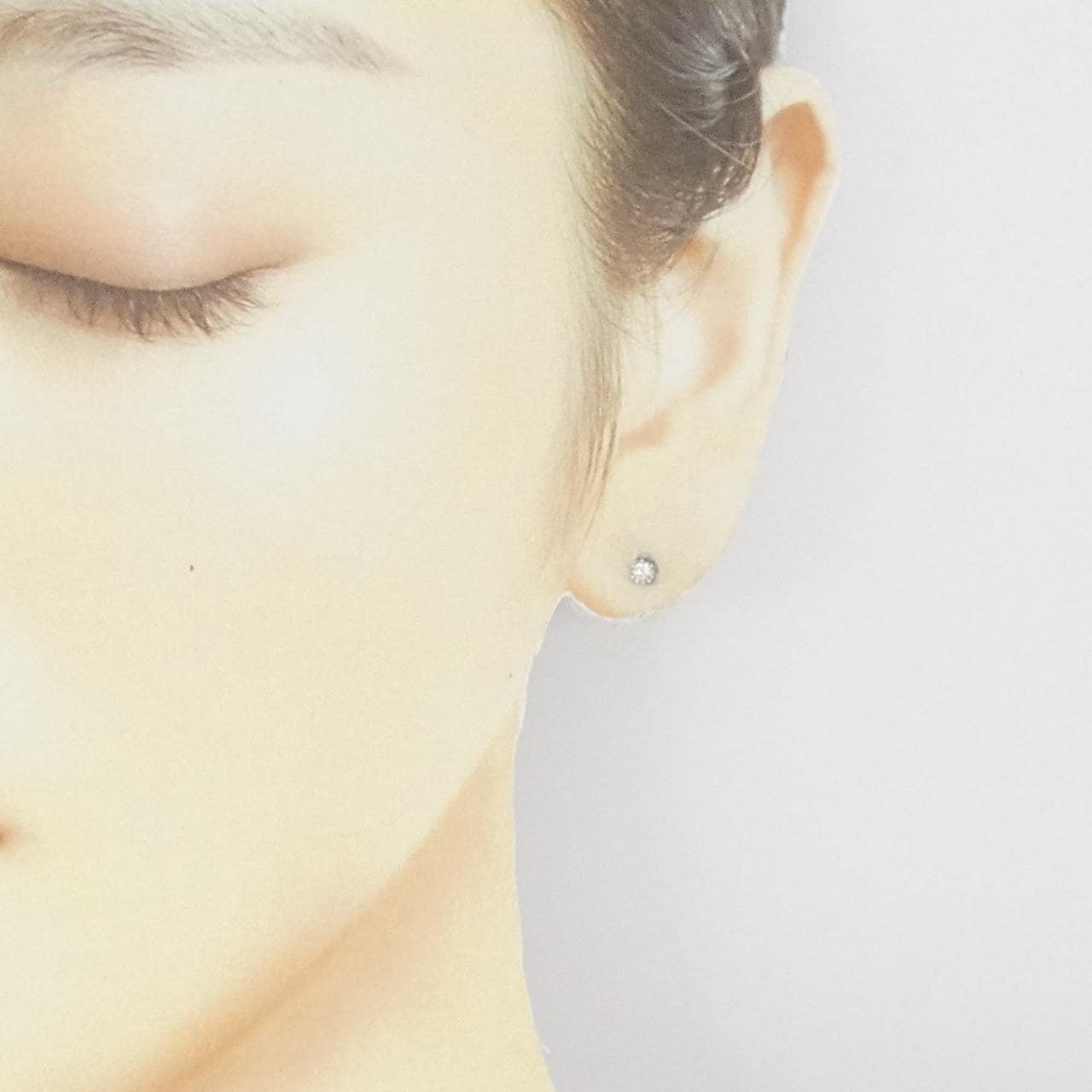 PT900 ソリティア ダイヤモンド ピアス 0.10CT