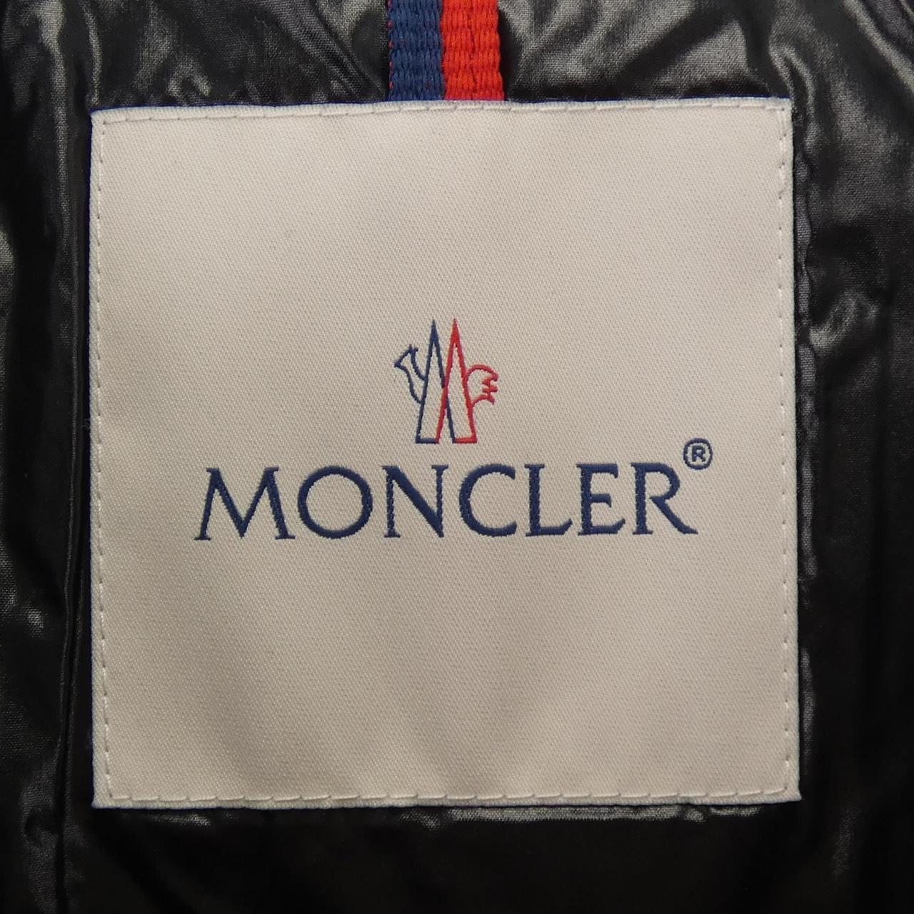 モンクレール MONCLER ダウンジャケット