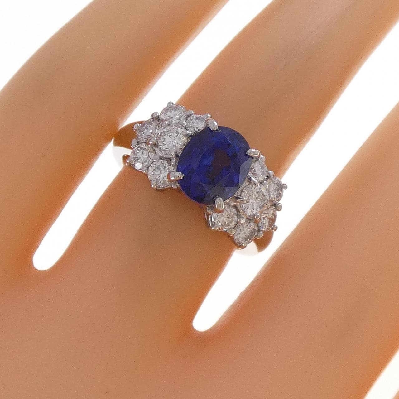 PT900 サファイヤ リング 2.57CT