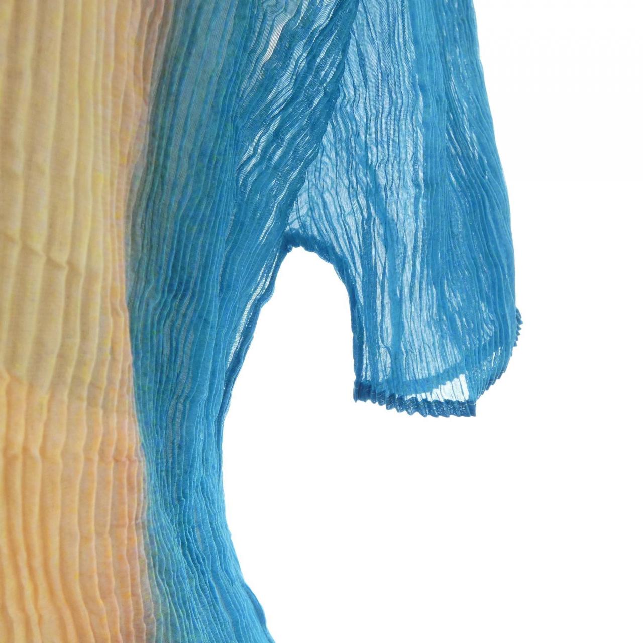 イッセイミヤケ ISSEY MIYAKE IM41FJ652 トップス