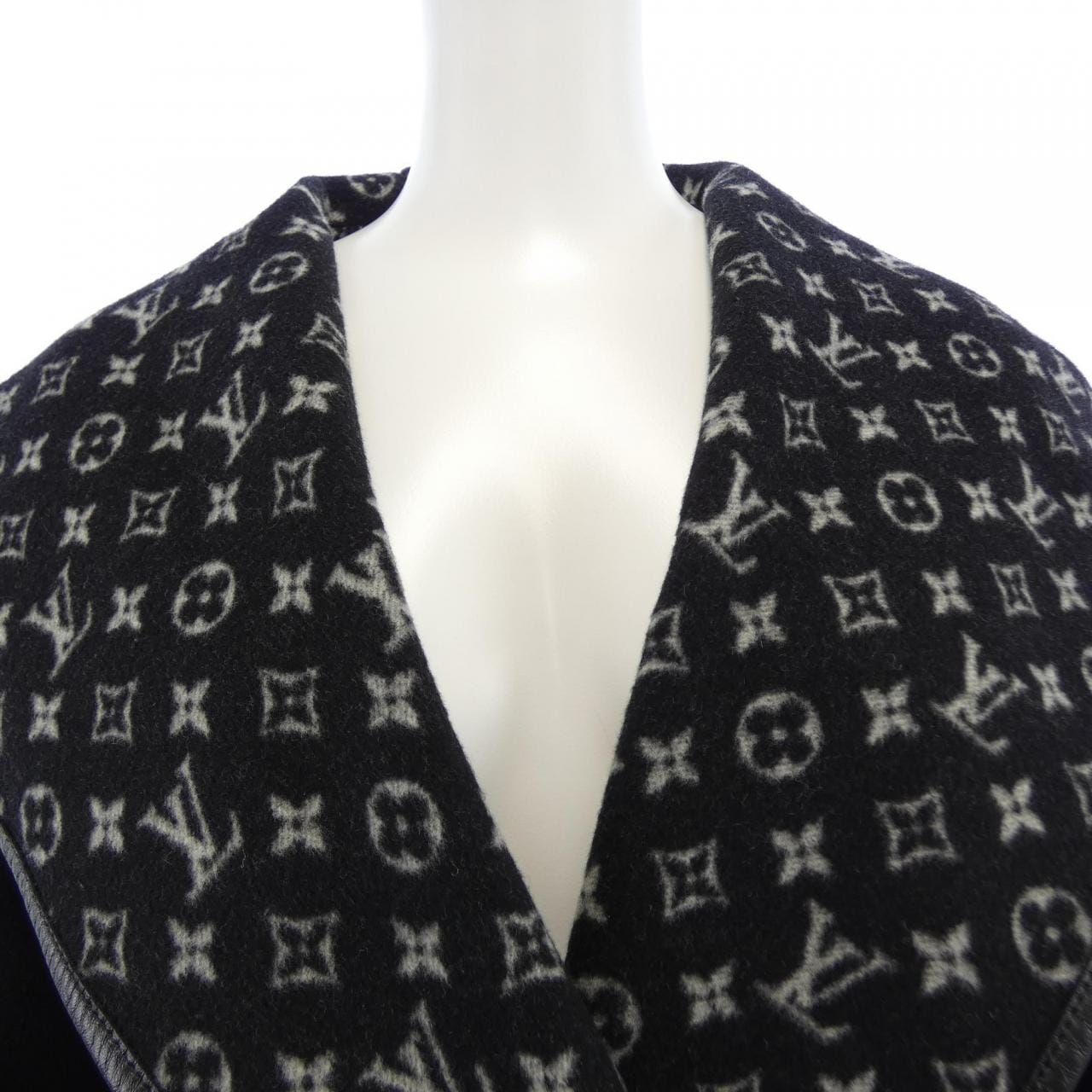 ルイヴィトン LOUIS VUITTON フーデッドラップコート FGCO40QWE コート