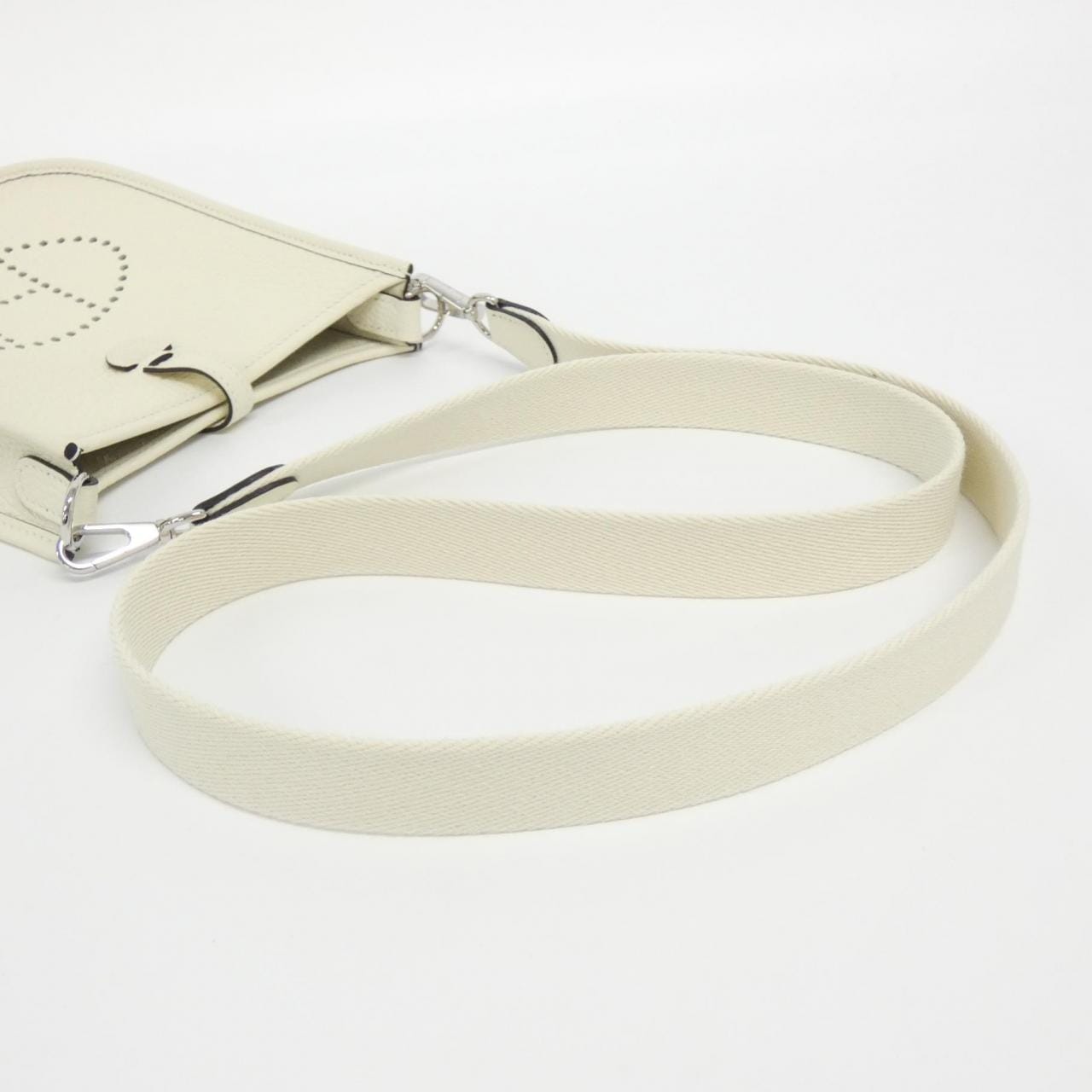 【未使用品】エルメス エヴリン アマゾン 16cm 069426CK ショルダーバッグ