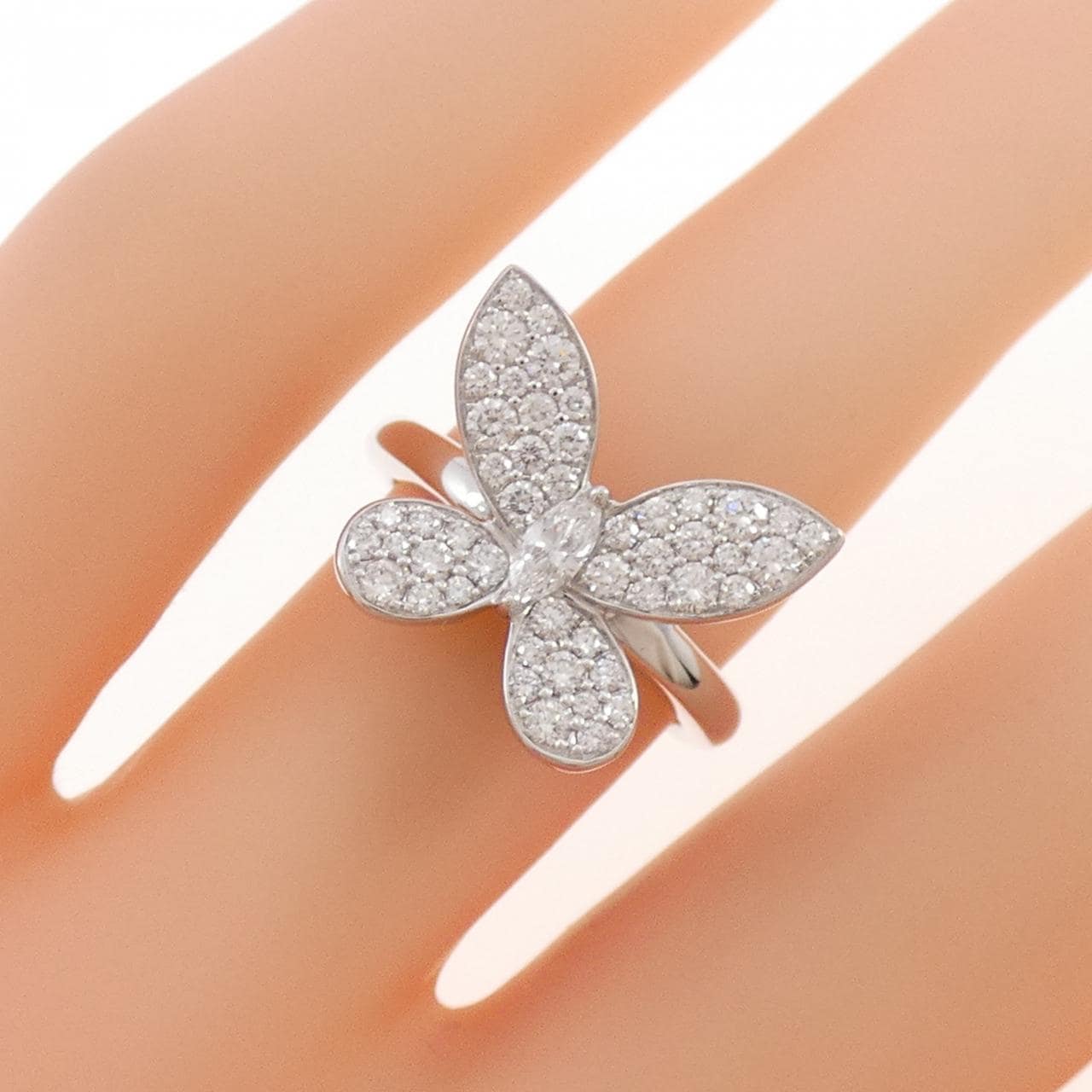 グラフ パヴェ バタフライ シルエット リング