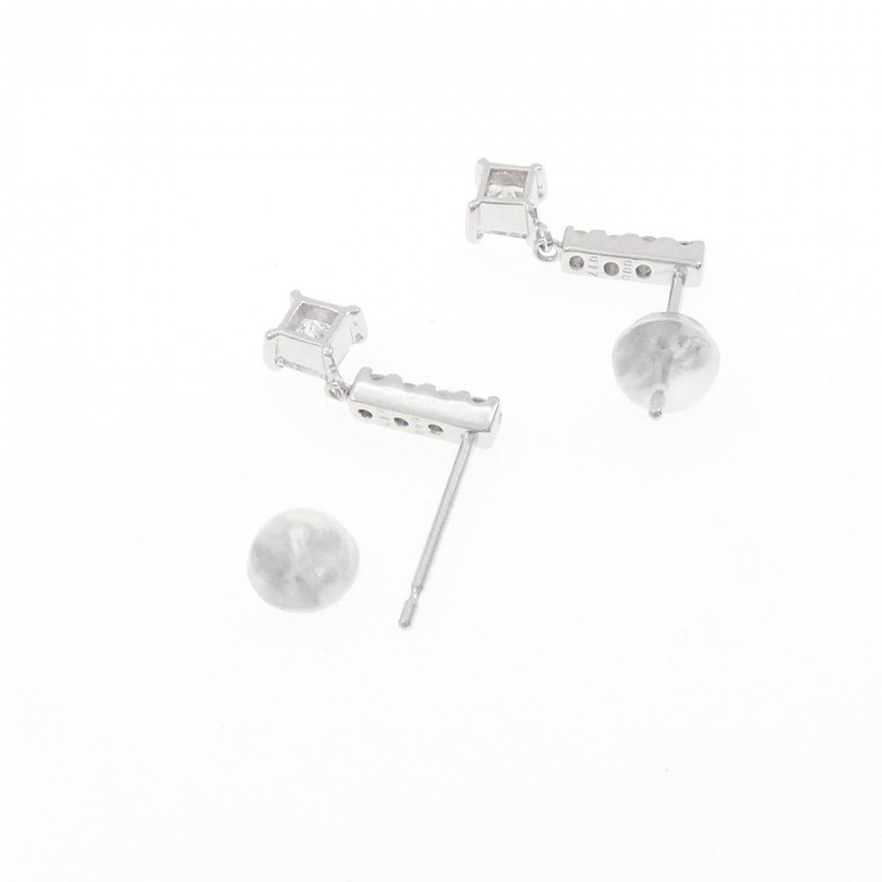 K18WG ダイヤモンド ピアス 0.52CT