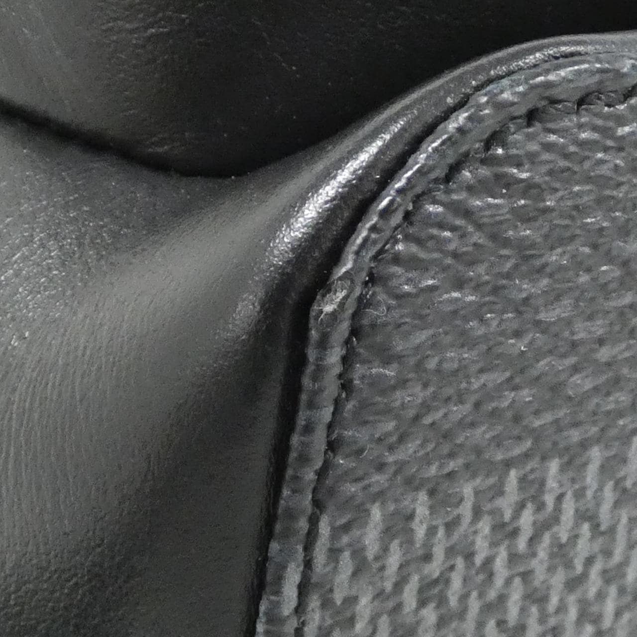 ルイヴィトン ダミエ グラフィット 3D キャンパス バックパック N50009 リュックサック