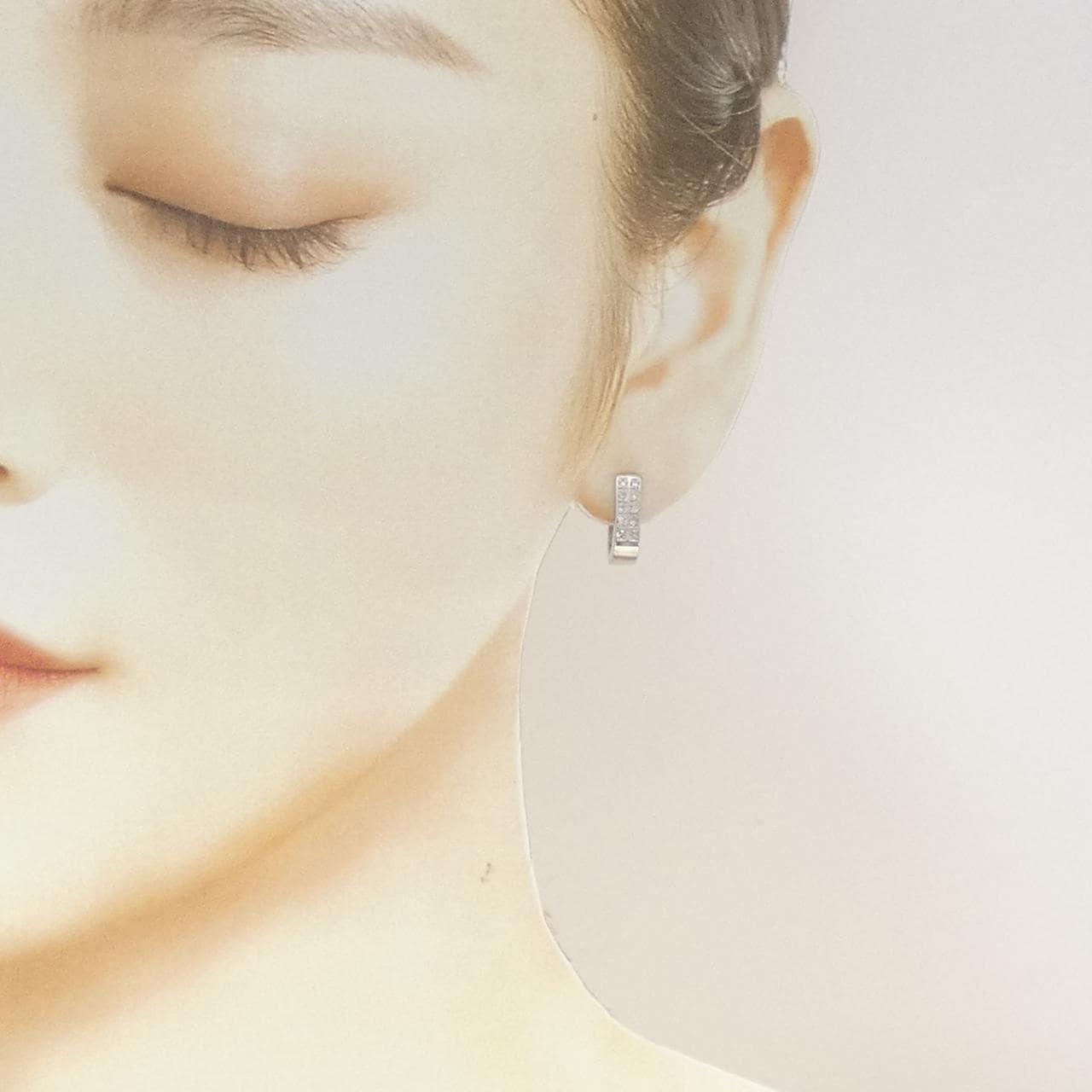 K14WG ダイヤモンド ピアス 0.14CT