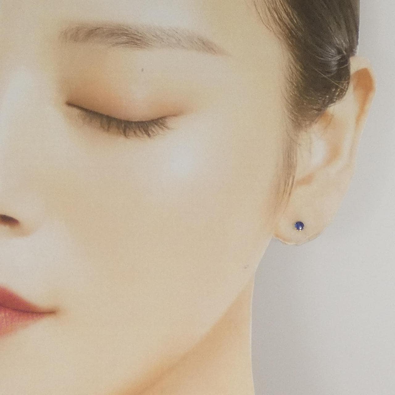 【新品】K18YG サファイヤ ピアス 0.20CT