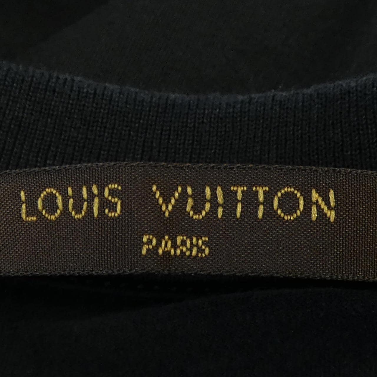 LOUIS VUITTON H4JR01JEZ T 恤