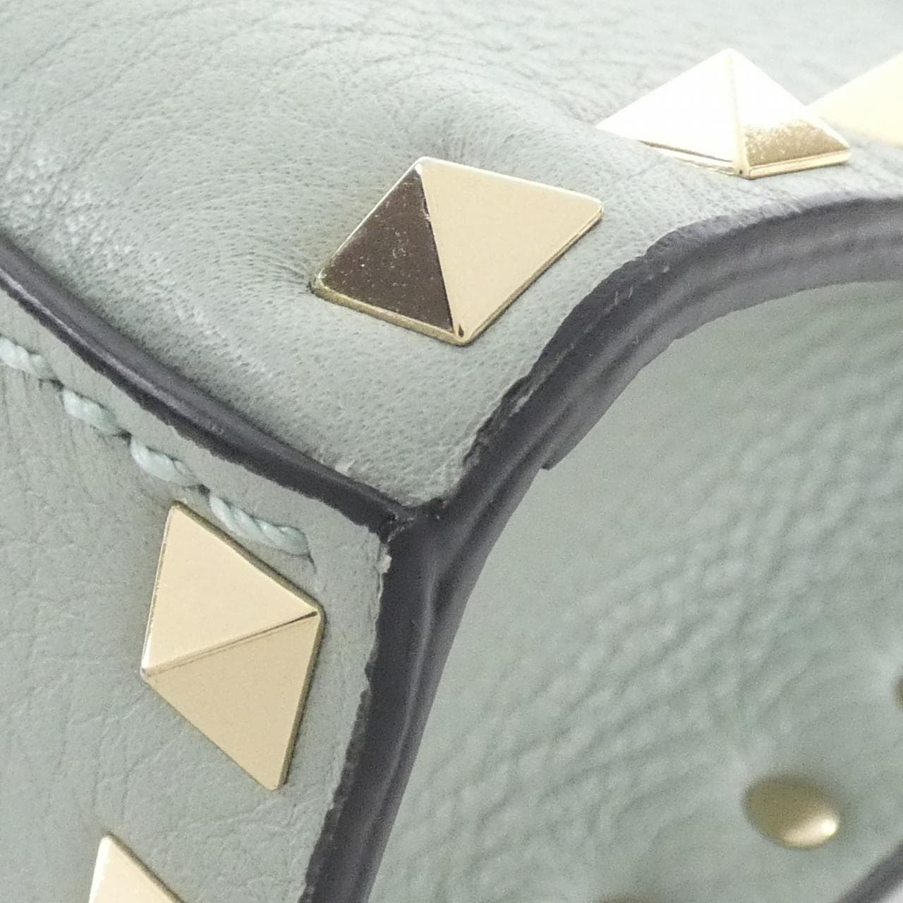 ヴァレンティノガラヴァーニ ショルダーバッグ