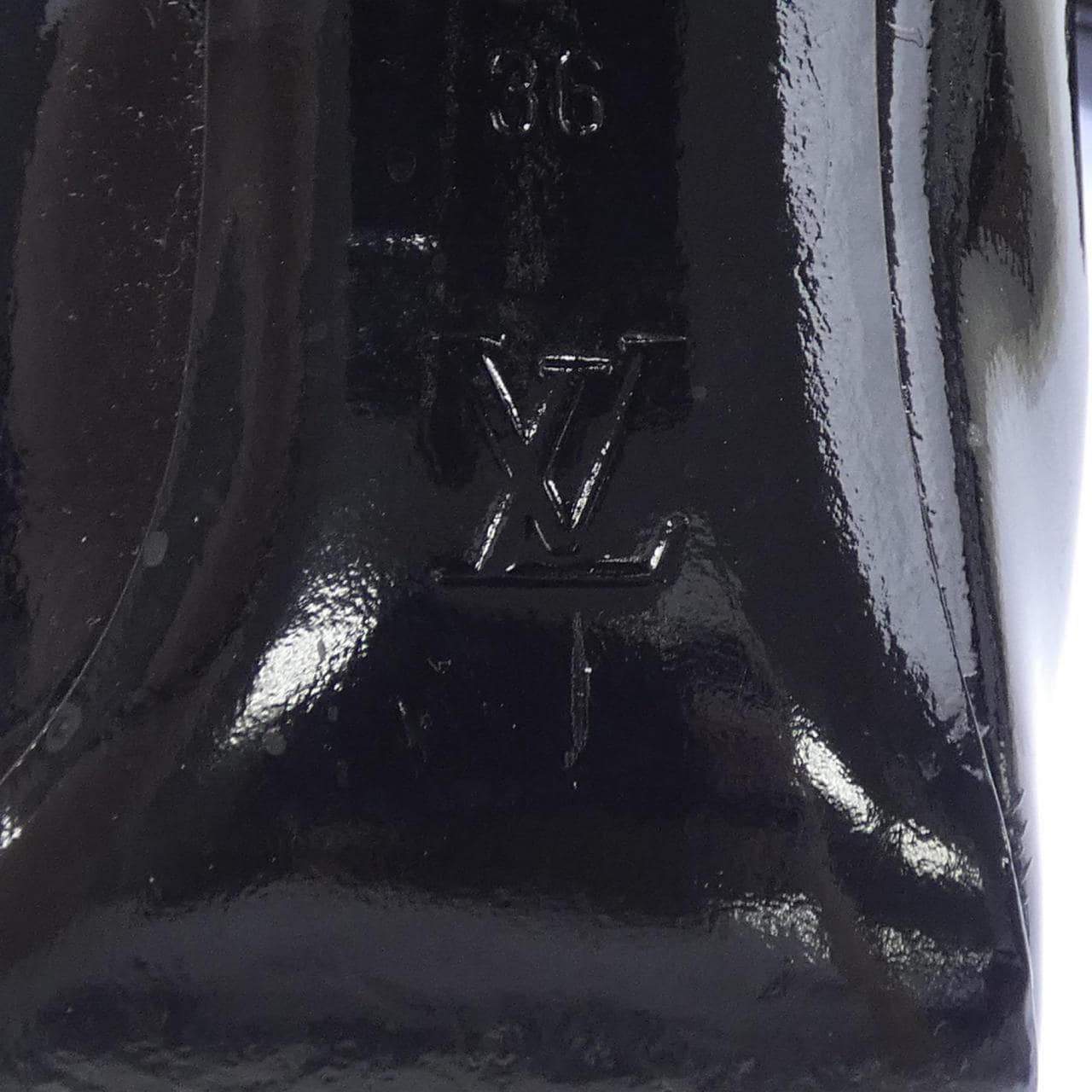 ルイヴィトン LOUIS VUITTON シルエットライン ロングブーツ