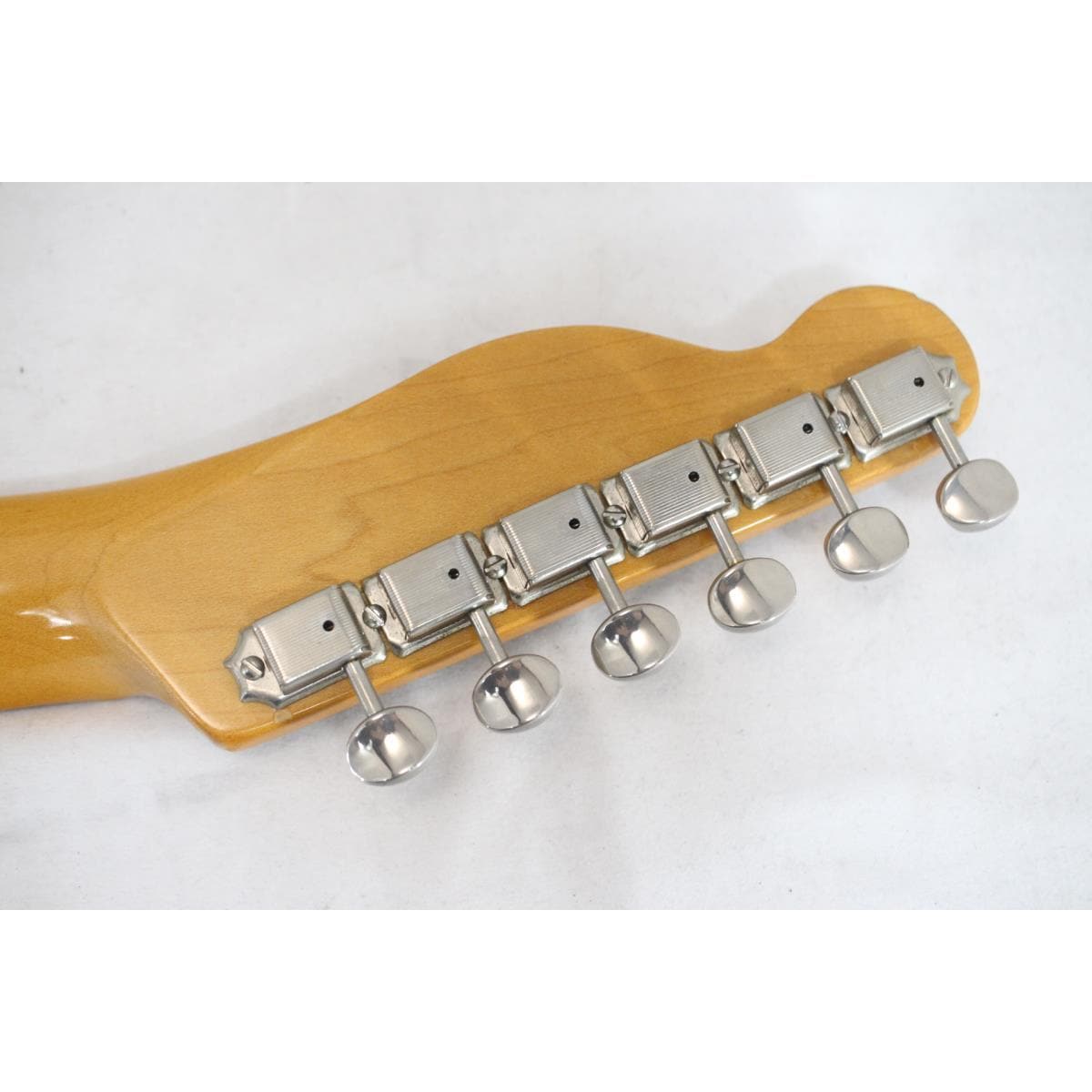 ＦＥＮＤＥＲ　　５２　ＴＥＬＥＣＡＳＴＥＲ